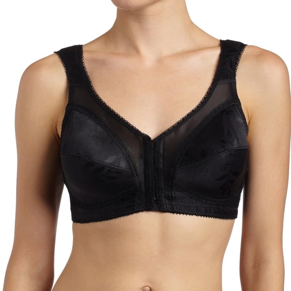 (4) Playtex 18 hour front close bra